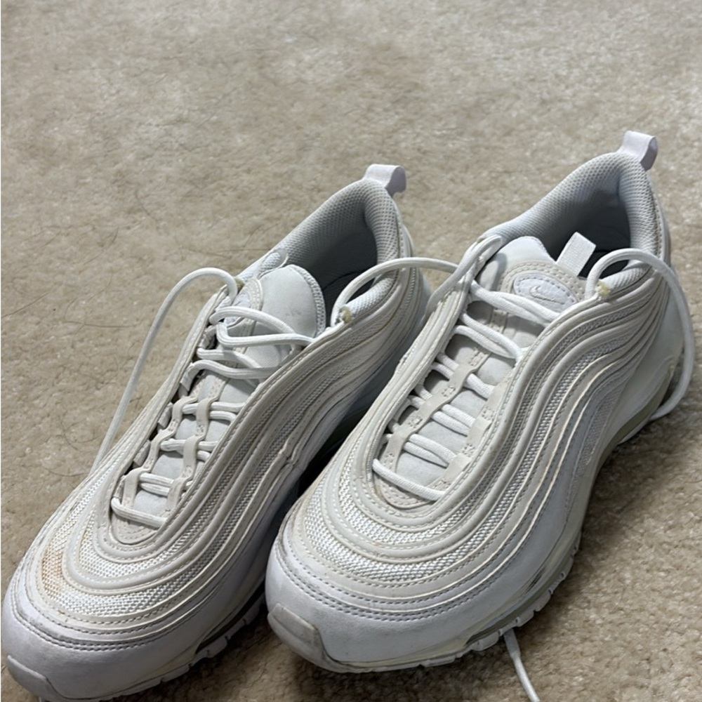 Women’s Nike Sneakers 8.5